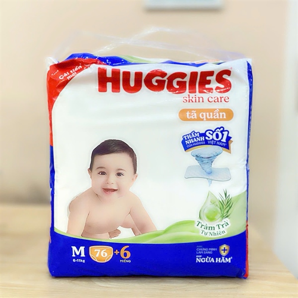 Tã Quần Huggies Tràm trà M 76 + 6 Miếng