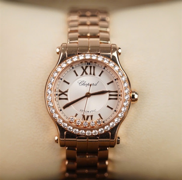 Đồng hồ Chopard vàng mặt tròn viền kim cương (1903738) (HC) +