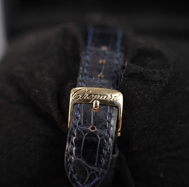 Đồng hồ Chopard mặt tròn dây đen (1059001) sz32 (HC) +