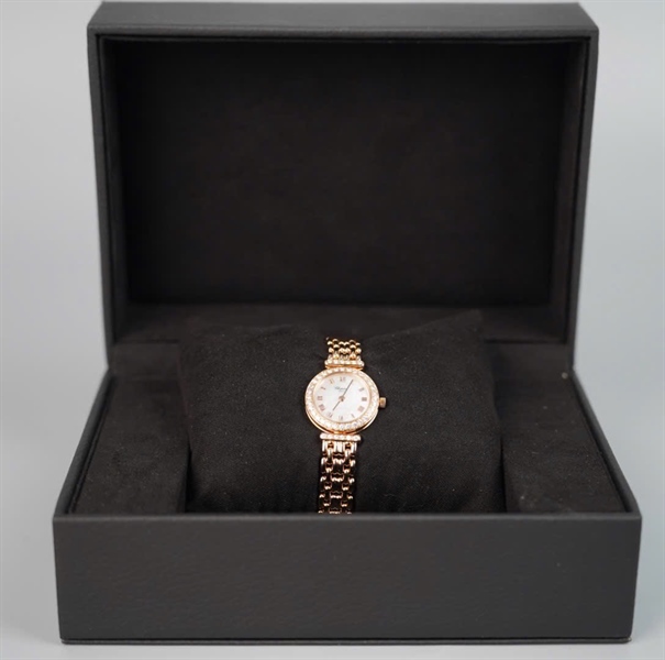 Đồng hồ Chopard mặt tròn màu vàng có giấy kiểm định (584337) sz22 (HC) +