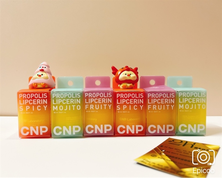 DƯỠNG MÔI KEO ONG CNP