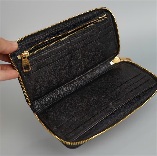 Ví LV hoa đen (HV) KG +