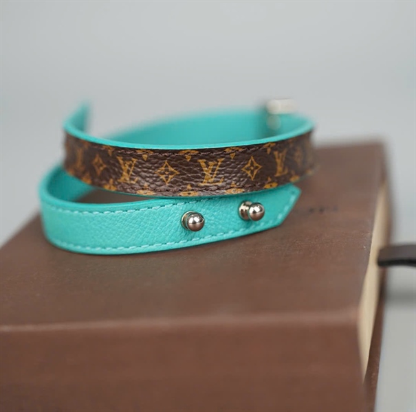 Dây chuyền LV hoa nâu phối xanh (PN) +