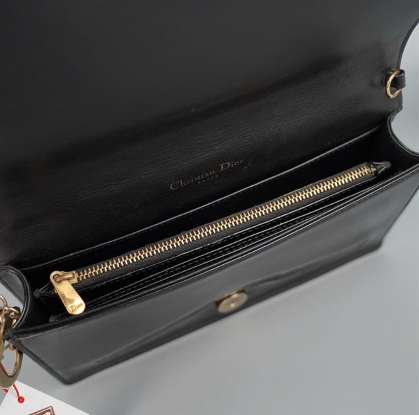 Túi Dior màu đen bóng (08-BO-0271) sz22 KG+
