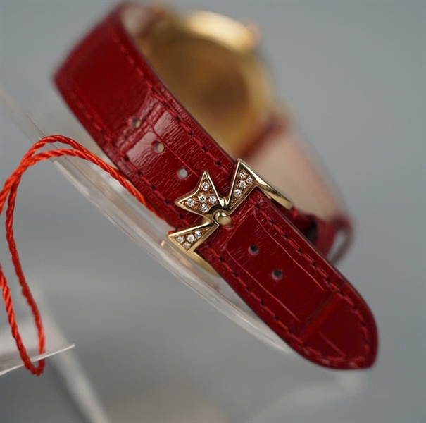 Đồng hồ Vacheron Constantin mặt tròn quai đỏ (629271) sz32 KG+