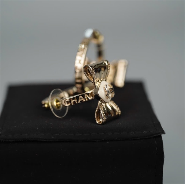 Bông tai Chanel nơ KG +