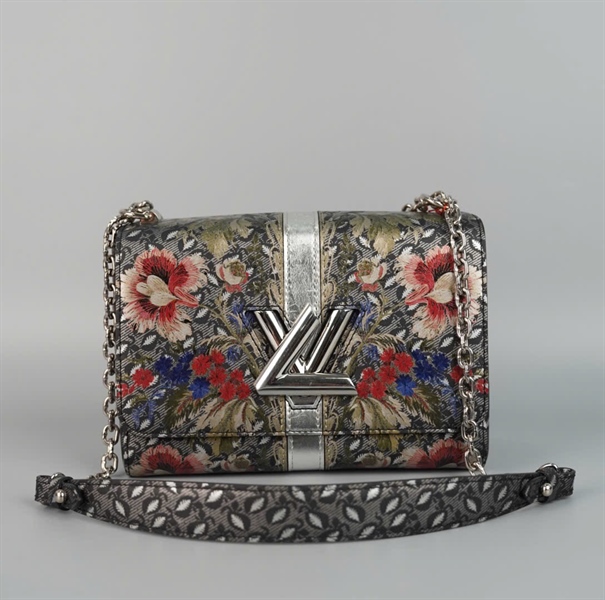 Túi LV Twist màu xám in hoa kèm gương (SR0148) sz22 (BMC) KG+