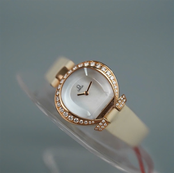 Đồng hồ Omega nude mặt tròn (59867836) (HC) KG+ kim hãng size 28