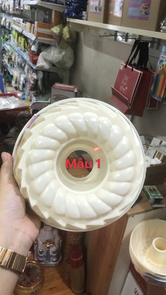 Khuôn cơm tròn nhựa trắng Vĩnh Trường Số 1