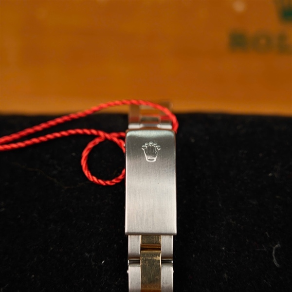 Đồng hồ Rolex mặt tròn đính đá quai bạc 76243 KG+