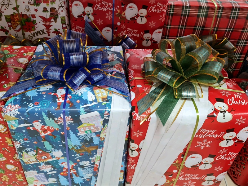 Hộp quà trang trí noel size lớn