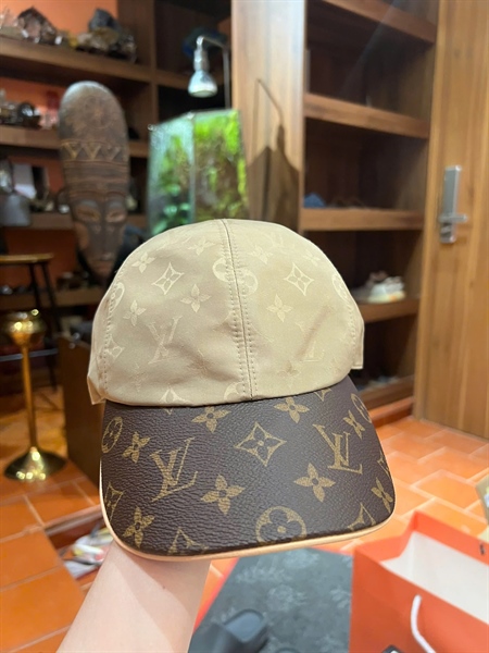 Nón LV hoa nâu (PN) +