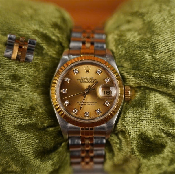 Đồng hồ Rolex bạc kèm mắt (S392602) sz26 KG +