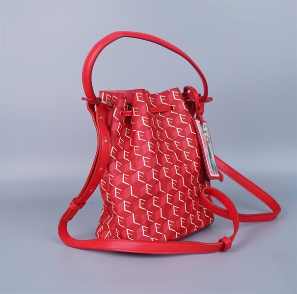 Túi Estee Lauder đỏ (PN) +