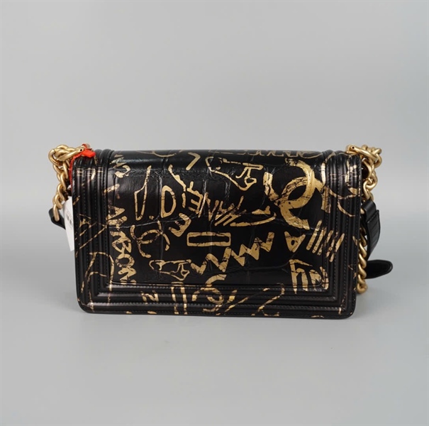 Túi Chanel Boy đen chữ vàng (28413844) sz22 (HC) +