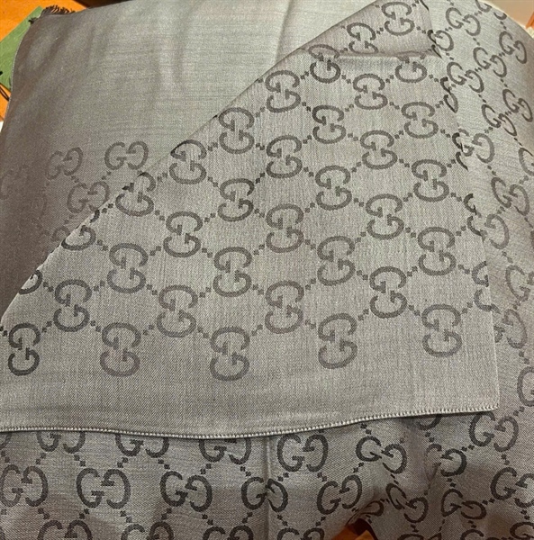 Khăn GG xám (PN) +