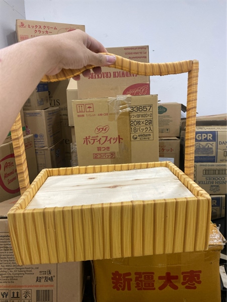 Giỏ Xách Tay Vuông Lớn
