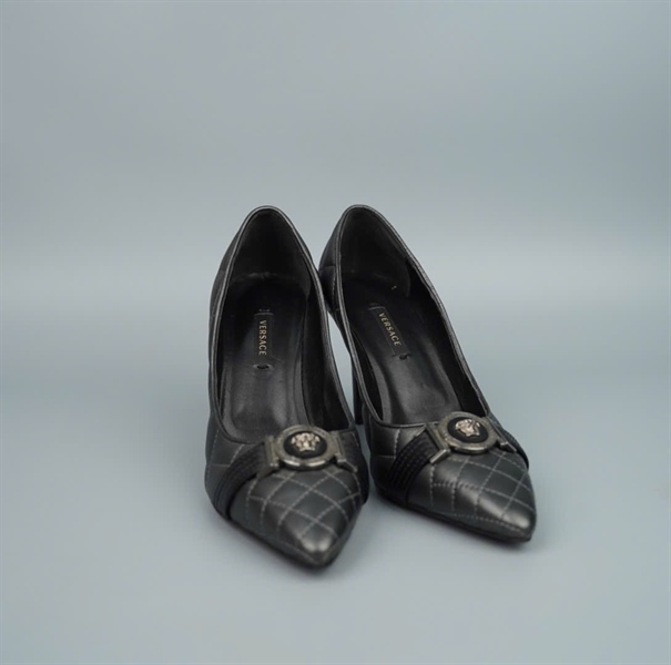 Giày Versace màu ghi sz37.5 cao 9p KG+