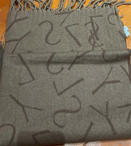 Khăn YSL nâu (PN) +