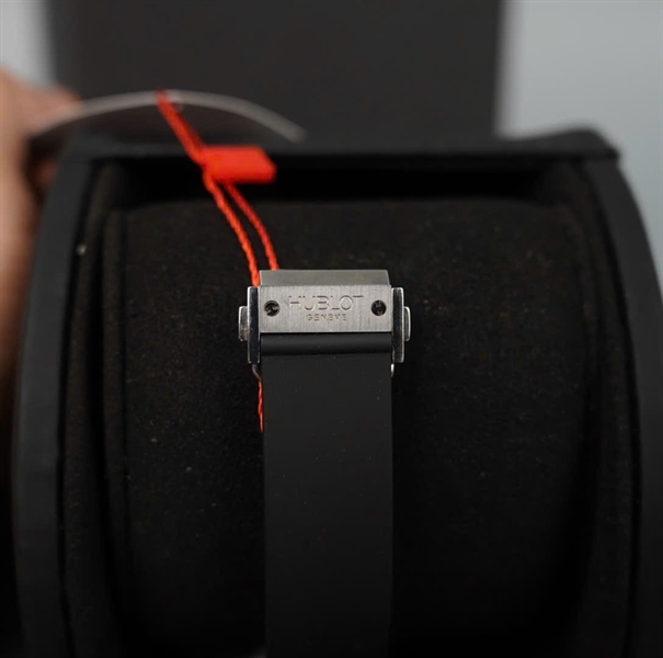 Đồng hồ Hublot tròn quai đen sz38 (875443) (HC)+