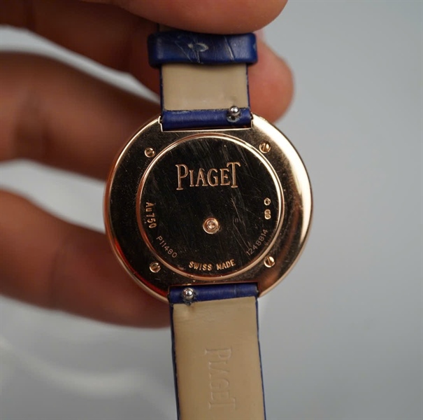 Đồng hồ Piaget mặt tròn quai xanh (1248814) sz34 (HC) +