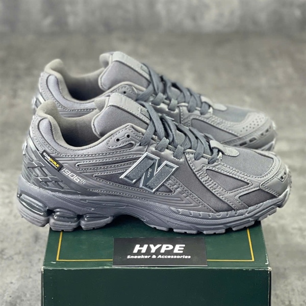 New Balance 1906R Cordura Magnet