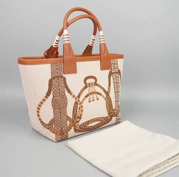 Túi Hermes Handle nude phối nâu có lót đế sz25 (HC) + -stamp 2023