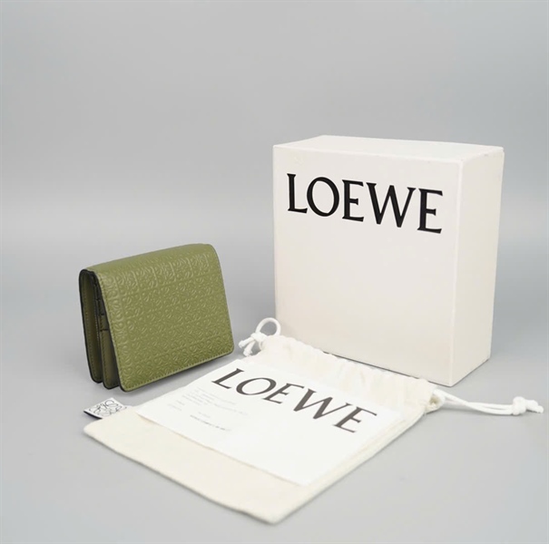 Ví Loewe màu xanh gập 2 KG+