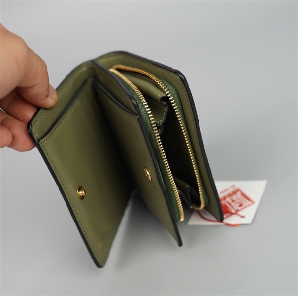 Ví Loewe màu xanh gập 2 KG+