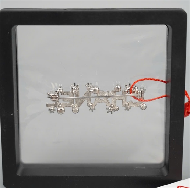 Cài áo Chanel đính đá (HC) +