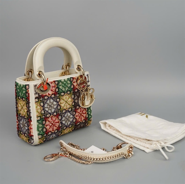 Túi Dior Lady trắng đính cườm nhiều màu (04-MA-1108) szmini (HC) +