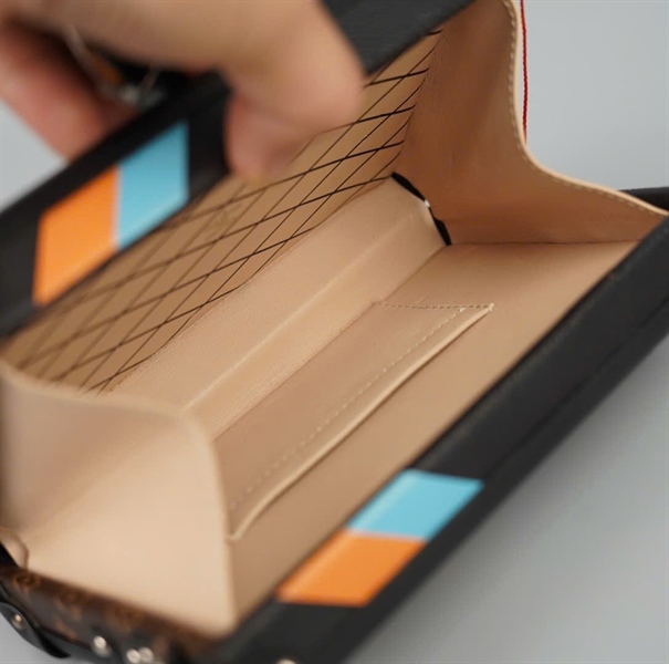 Túi LV Trunk hoa nâu sọc vàng xanh (DU1196) sz18 (HC) +