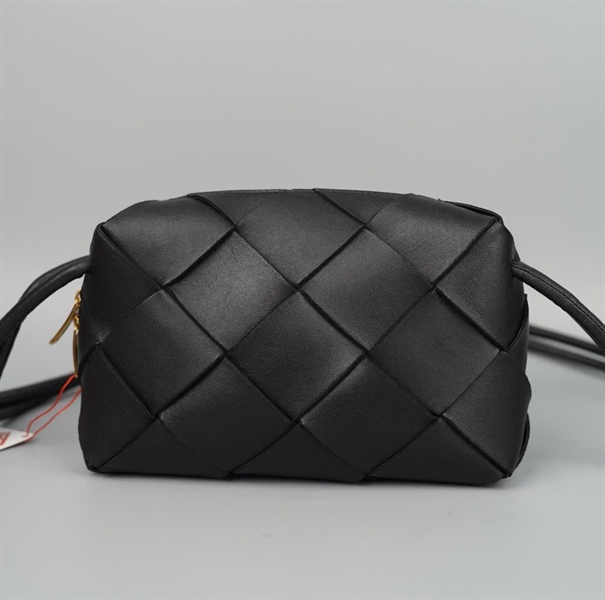 Túi Bottega đen sz22 (BQ) KG +