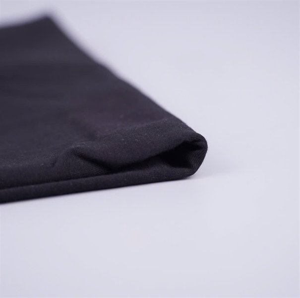 Áo thun Criollz màu đen KG+