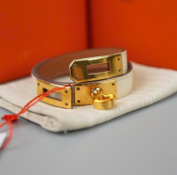 Vòng tay Hermes trắng KG +