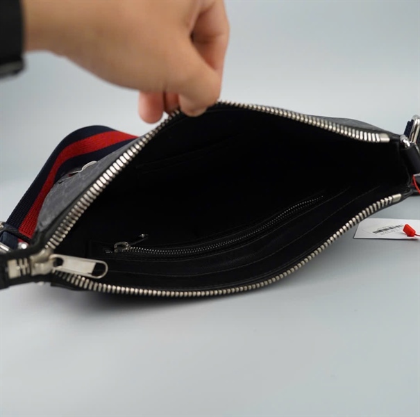 Túi GG đeo chéo màu đen (474137467391) sz26 KG+