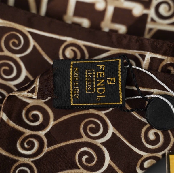 Khăn Fendi nâu (PN) +