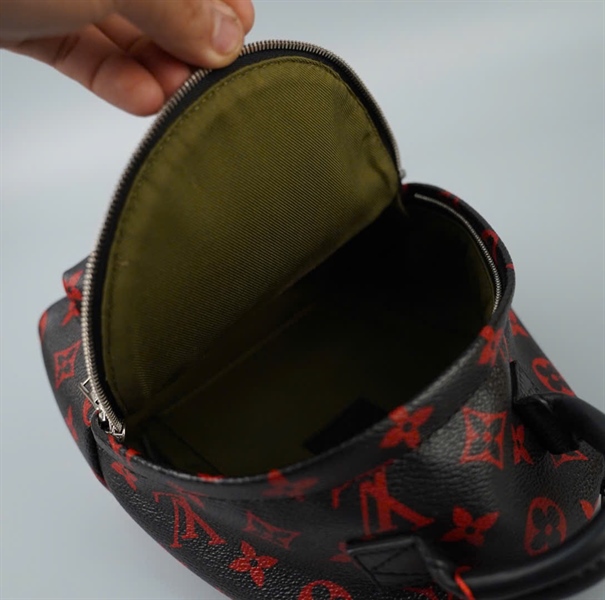 Balo LV nền đen hoa đỏ (FL4136) 2 strap (PN) +