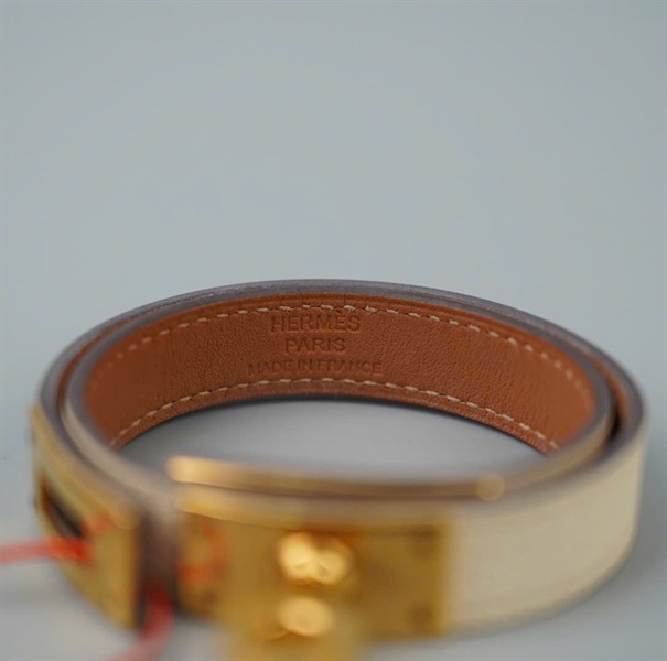 Vòng tay Hermes trắng KG +