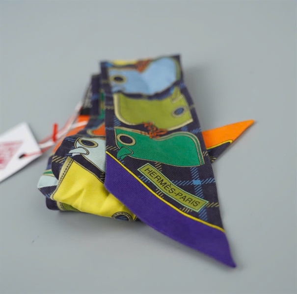 Khăn Hermes xanh quấn strap họa tiết KG +