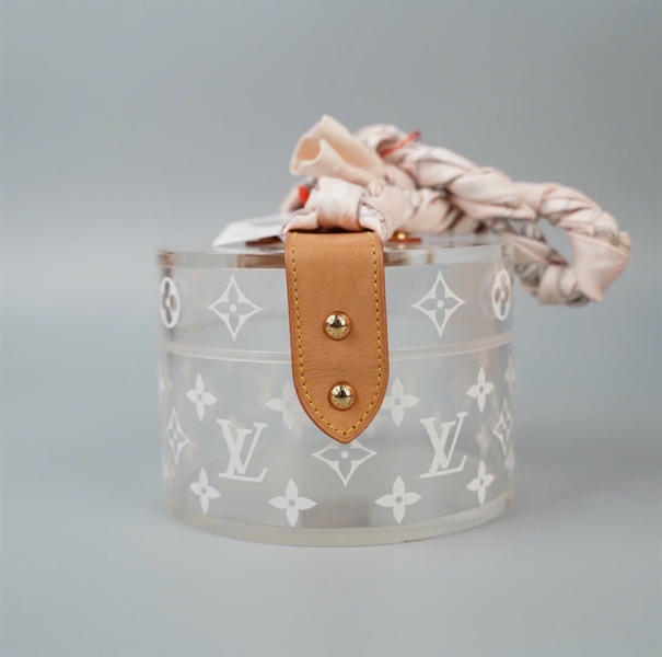 Túi LV cốp trong suốt quai quấn khăn sz12 KG +