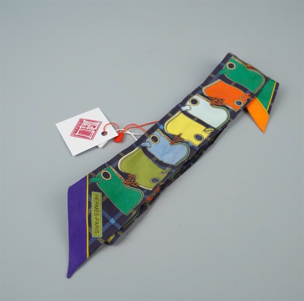 Khăn Hermes xanh quấn strap họa tiết KG +