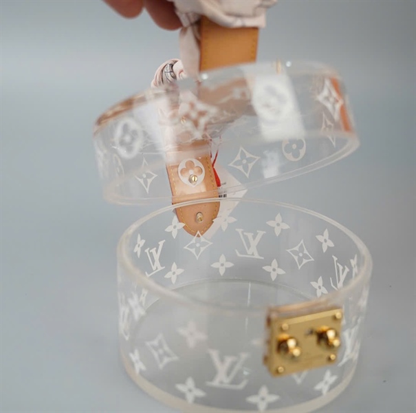 Túi LV cốp trong suốt quai quấn khăn sz12 KG +