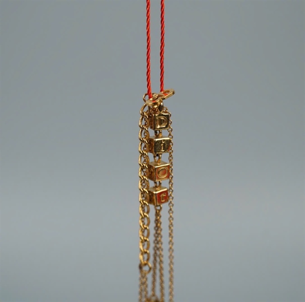 Dây chuyền Dior vàng khối lập phương KG +