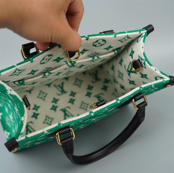 Túi LV Onthego nền xanh hoa trắng sz25 (HC) +