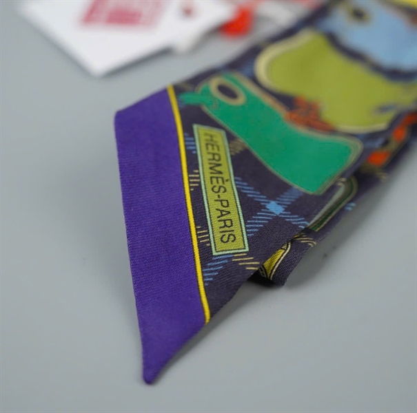 Khăn Hermes xanh quấn strap họa tiết KG +