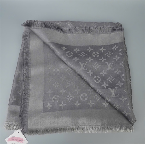 Khăn LV xám (PN) +