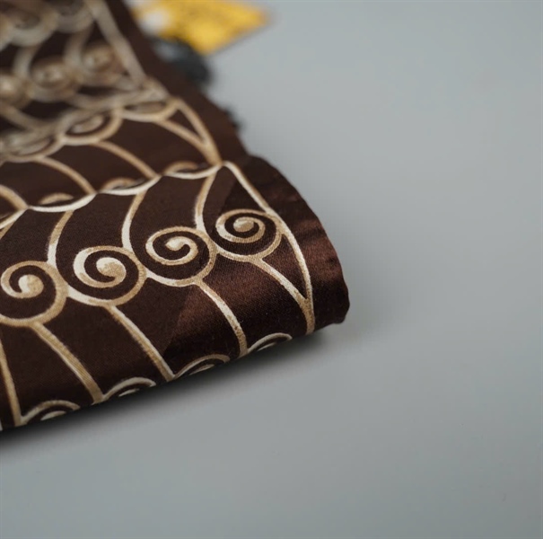 Khăn Fendi nâu (PN) +