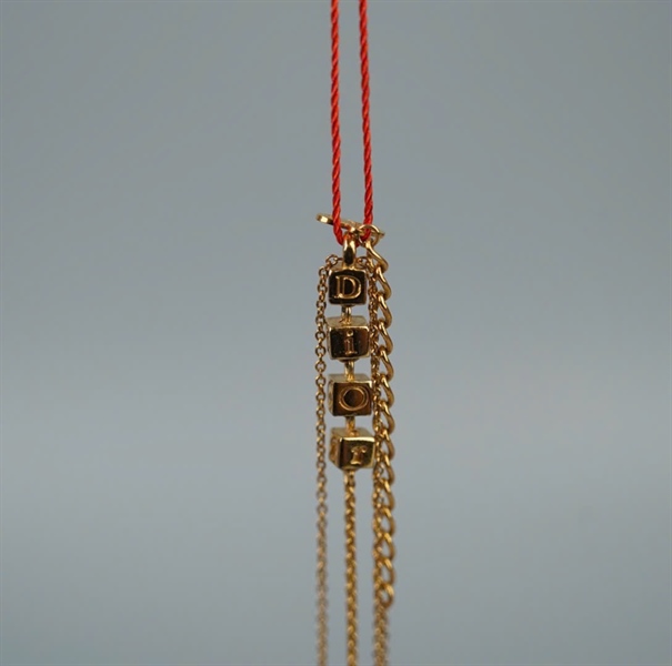 Dây chuyền Dior vàng khối lập phương KG +