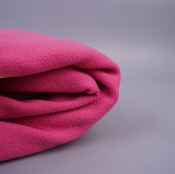 Áo khoác YSL hồng sọc trắng KG +